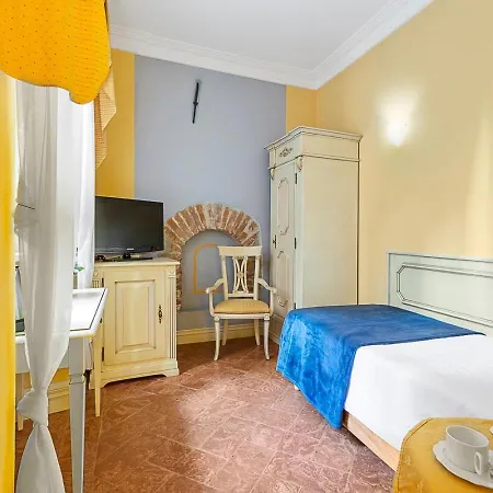 Hotel Hotel Cannobio 4*