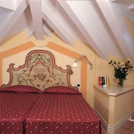 Szálloda Hotel Cannobio 4*