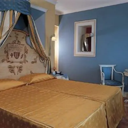 Hotel Cannobio 호텔 4*