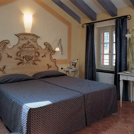 Hotel Cannobio 호텔 카노비오