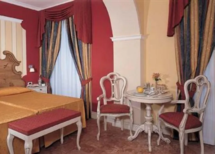 Hotel Cannobio Отель Каннобио