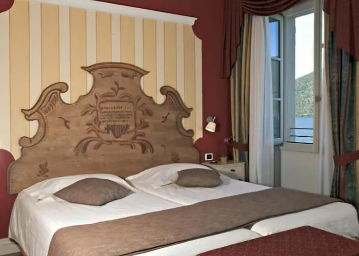 Отель Hotel Cannobio Каннобио
